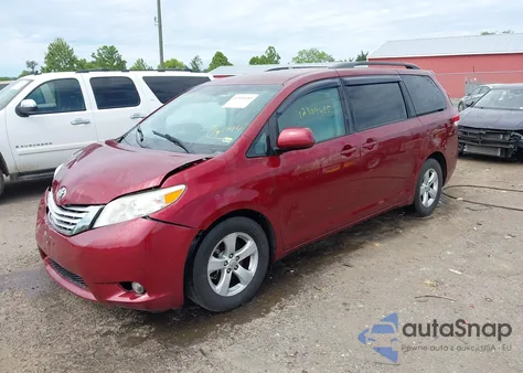 2011 Toyota Sienna Le V6 z USA, uszkodzony, nr VIN 5TDKK3DC3BS145994